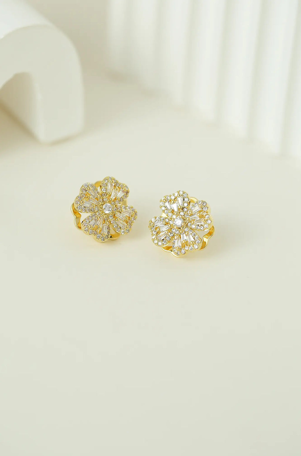 Spinning Clover Earrings