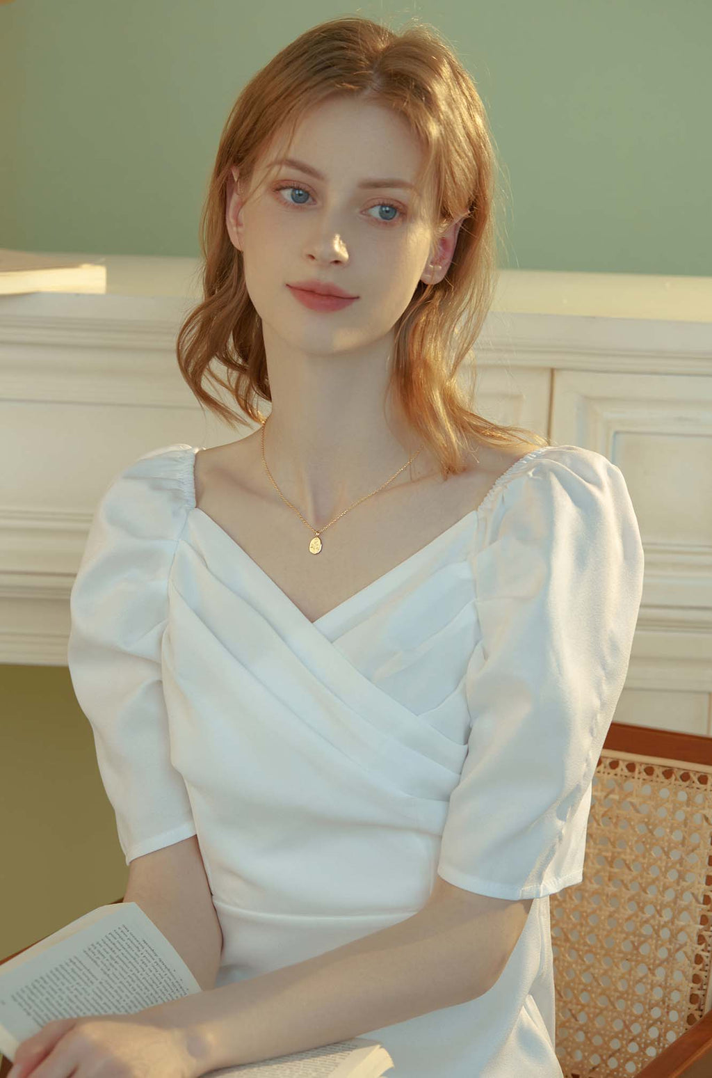 Oval Pendant Necklace