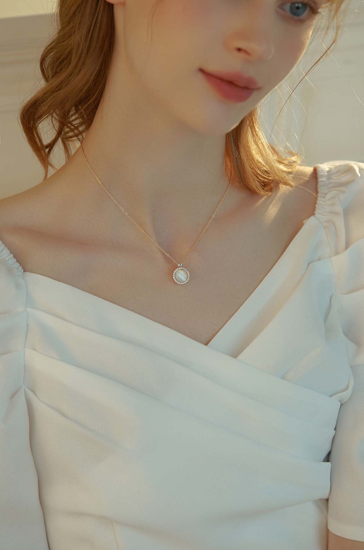 Spinning Gold Opal Necklace